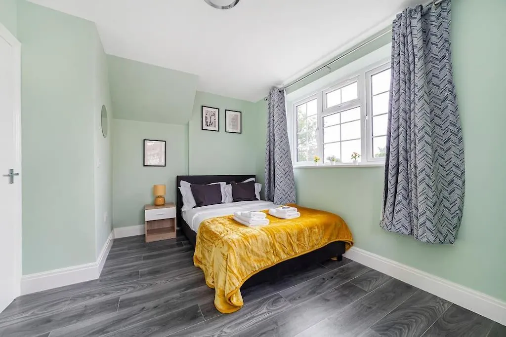 Διαμέρισμα Lovely 3-Bedroom 2 Bath Duplex Flat In Se London Chislehurst